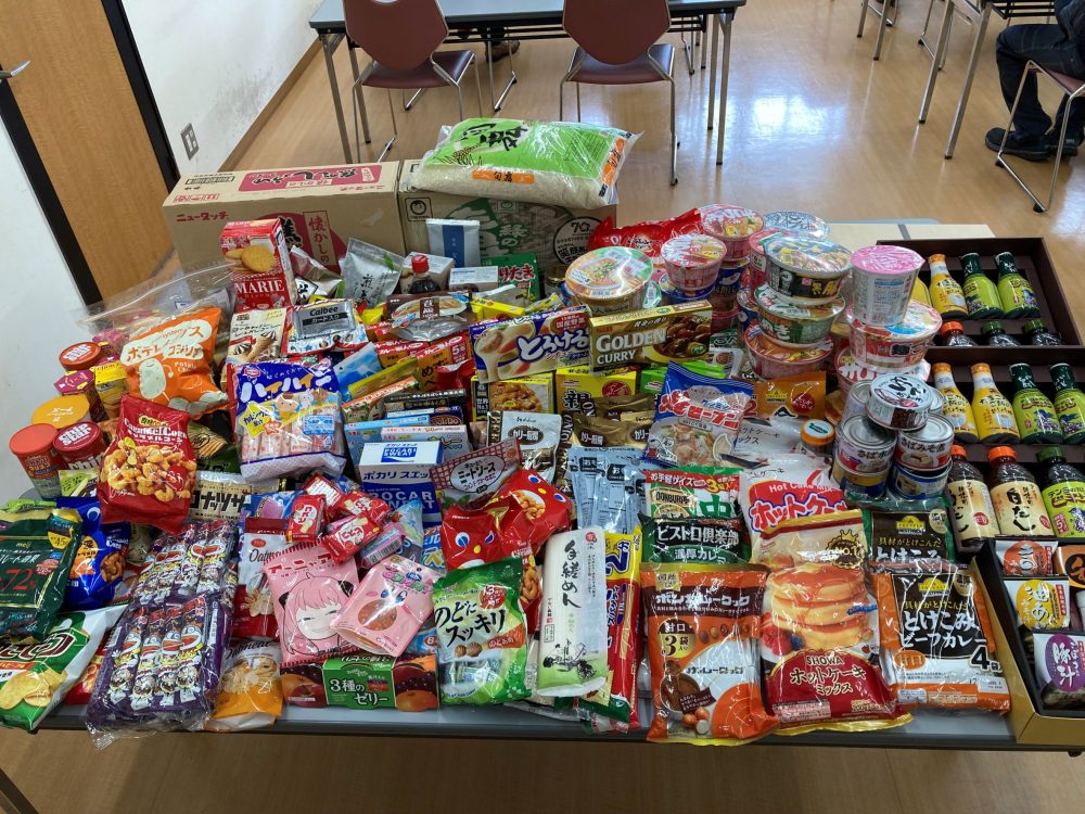 フードバンク山梨様へ食品を寄付しました